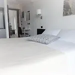La 3*