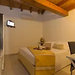 La 3*
