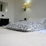 La Hotel