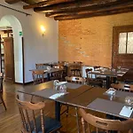 La Hotel Cadrezzate