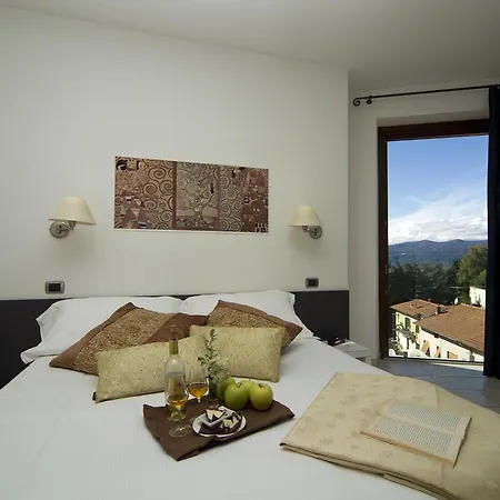 La Hotel Cadrezzate