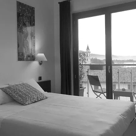 La Hotel