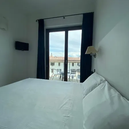 La Hotel
